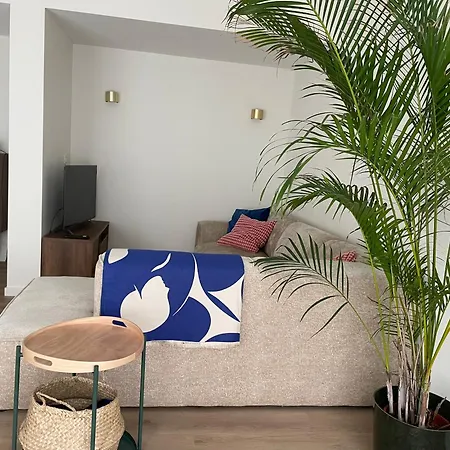 Bright With Private Parking Near Centre Apartment Gent